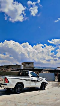 سلام. مەرزی 2022 بۆفرۆشتن سەیارەکە هیجی نیە زۆر خاوێنە ماشی45بەشەر سەی...