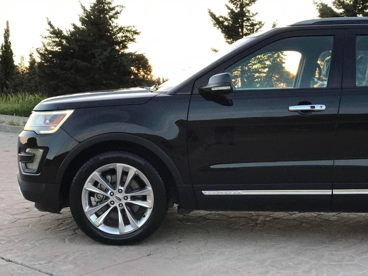 🚘✨ للبيع – فورد إكسبلورر موديل 2018  

📍 المواصفات:  
✅ فول مواصفات – فئة XLT  
⚙️ دبل أكسل – 4X4  
🔧 محرك 6 سلندر حجم 3500  
🌌 سقف بانوراما  
🔑 بصمة أبواب + تشغيل بصمة + تشغيل عن بعد  
🪑 كشنات جلد + كشنات تدفئة + كشن كهربائي  
🪞 مرايات جانبية هيتر  
🎛️ ستيرن تدفئة + تحكم فول  
📦 صندوق كهربائي (فتح وغلق)  
🖥️ شاشة كبيرة + 🎥 كاميرا دوارة  
📡 حساسات أمامية وخلفية + أشاير بالمراية  
✨ يدات نيكل – ليد نهاري – لايتات عدسة مع بلوجكتر  
🎙️ نظام أوامر صوتية + تحديد سرعة  
⚙️ 3 وضعيات قيادة – 8 سماعات داخلية  
❄️ تبريد ثلاث قطع (أمامي – وسط – خلفي) بتحكم منفرد  
💡 تحكم في الإضاءة الداخلية  
📱 نظام SIRI + APPLE CAR PLAY  
🧭 بوصلة + گيجات إلكترونية  
🔐 كود دخول للسيارة  
⚙️ ويل كروم كبير  
📺 شاشات بالكشنات الخلفية + دوسات جانبية  

📄 السيارة كلش نظيفة – ناعمة – مابيها أي نقص  
🛡️ سنوية نافذة – باسمي – شرط التحويل  
⚙️ محرك وكير مكفولين  
🎨 ضرر جاملغ وبونيد فقط بدون دواخل – شرط الفحص  
🔧 الصيانة كاملة بشركة فورد القاصد  

📍 مكان السيارة: بعقوبة  
📞 للتواصل اتصال مباشر: ***********  
💵 السعر المطلوب: 220 وبيه مجال بسيط  

#فورد #اكسبلورر #Explorer_2018 #سيارات_العراق

