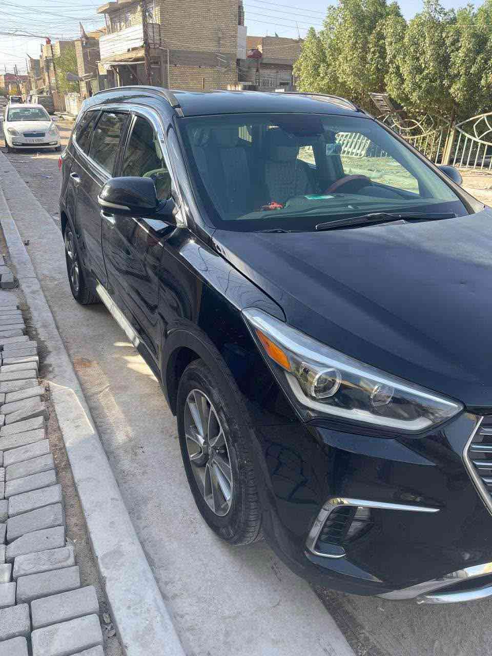 ستنافيا كراند موديل ٢٠١٧ وارد اميريكي 
المواصفات 
1.بصمة.
2. كشنات جلد.
3.كشنات الامامية كهربائي .
4.الكشنات الامامية تدفئة.
5.تبريد ثلاث قطع.
6.شاشة كبيرة.
7.لايت زنون بلادي.
٨.الجنطة دكمة اوتاماتيك.
٩.محرك 3600 ستة سلندر.
١٠ ٠  سبعة راكب.
١١.حساس خلفي + كامرة امامية +خلفية
١٢ ٠ مانع انزلاق  .
١٣ ٠ تحكم ستيرن فول
١٤ ٠ فور ويل
السعر 178
للاتصال *********** كربلاء, العراق
