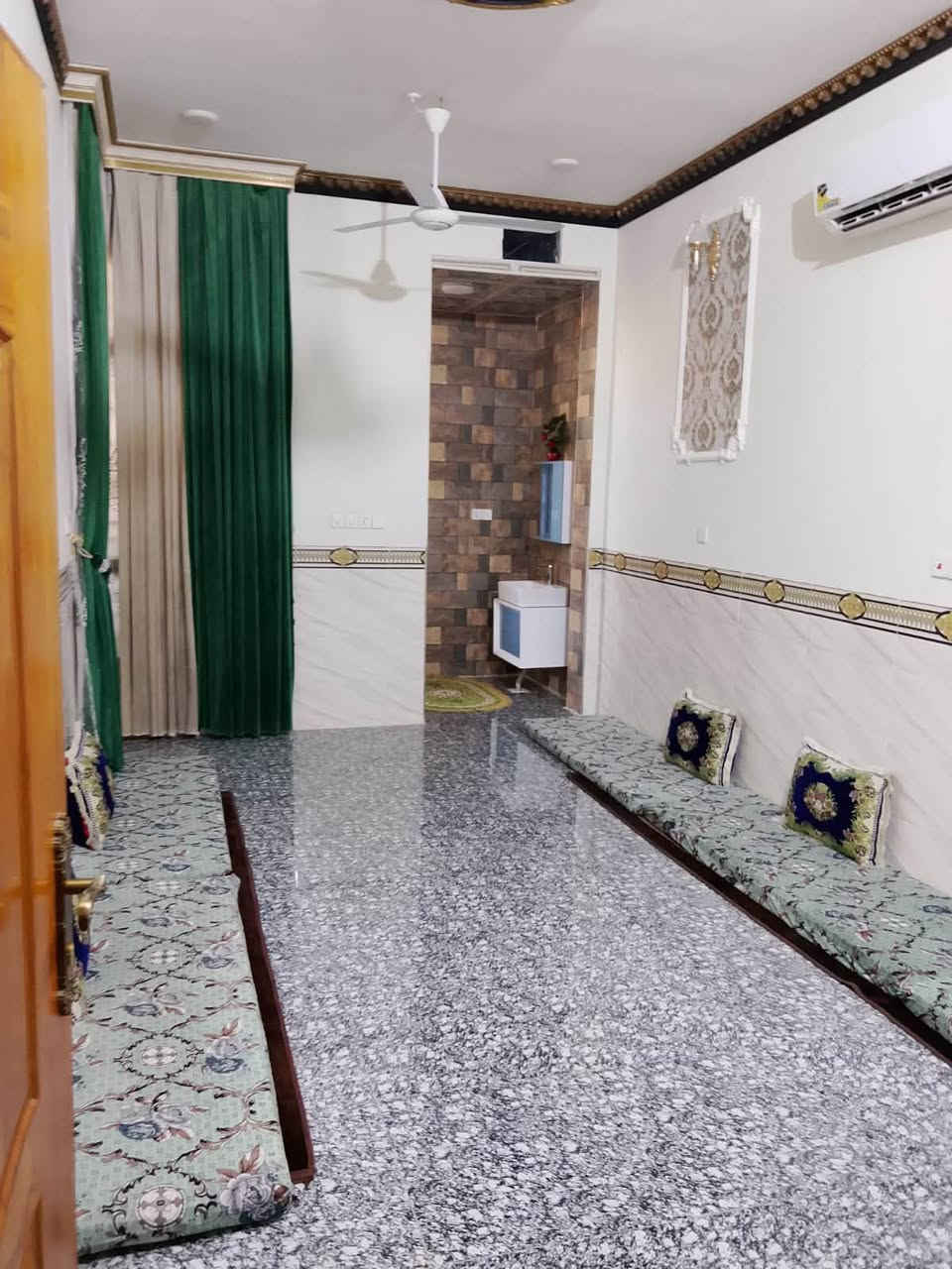 💎🔹مكـ✯͜͡خليج العرب$&تب▪️💎

🕌بفضل الله وبحمده🕌

فرصه استثماريه  مساحه 130متر

💎 🏠 مشتمل طابق  ونصف للبيع 

💎🏡 موقع البيت _  الفلوجه /حي الشهداء /قرب 

جامع الشمري

💎🛣 شارع = 8m

💎✴️ جنس العقار طابو صرف   

💎🏠 مساحه 130m

🏘️💎 الوجه =
،
🏘️💎نزال = 

💎🏡 يتكون من غرفتين نوم + 

استقبال+صاله2+مناور + مطبخ + صحيات 2

💎🧱 بناء طابوق درجه اولى

💎🏡 موقع مميز  قربه من المستوصف الطبي وجامع الشمري وحديقه

💎💵السعر110 وبي مجال    📝✅ 

💎⏪ملاحظة/السعر محدد من قبل صاحب العقار 
_________________________________
⭕ اذا عندك عقار تريد تعرضه للبيع الواتساشتري  
📬فقط ارسال المعلومات  على الواتساب او الاتصال على هواتف المكتب
🤳متابعة الصفحه يصلك كل ماهوة جديد
⏪ملاحضه: السعرالعقار  يحدد من قبل البائع
  🏘️بيع وشراء الأراضي السكنية والزراعية وكافة

 العقارات🏘️🌐Anbar Fallujah_ الانبار الفلوجة🌐

♦️الاستفسار 📥 عنوان المكتب الفلوجه/شارع ابوالنسور مجاور اسواق الجامعه

    (((مكتب خليج العرب للعقاريرحب بكم في كل وقت)))) 

       ((««نستقبل هواتفكم على لارقام التالية»»)) 

           أدارة::::  أستاذ محمد أبوالقيصر
                   
             ☎️       ***********اتصال هاتفي واتساب

                ☎️    ***********اتصال هاتفي كورك

     —-***********☎️ ______اتصال هاتفي
