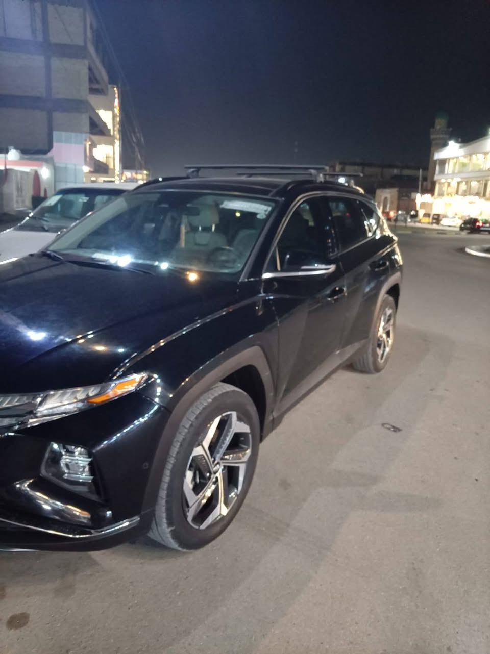 توسان ٢٣ فول مواصفات شتريد بيها موجود بدون رقم حادثها كلش بسيط باب السائق تعديل ع بارد
أستفسار *********** مكان الصويره
