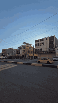 بناية تجارية 316 متر ركن مع بيت مناصفة نص بناية تجارية مفصولة تماما تتكون من محلين ع طول الواجهة و3شقق تجارية أضافتا إلى البيت 160 متر واجهة 12 الوارد الحالي 7 مليون وقابل للزيادة كون الايجار على التسعيرة القديمة يعني يوصل الايجار إلى 10 مليون برياحة جدا السعر المطلوب اضغط رقم 1 للاستفسار 

***********

***********
