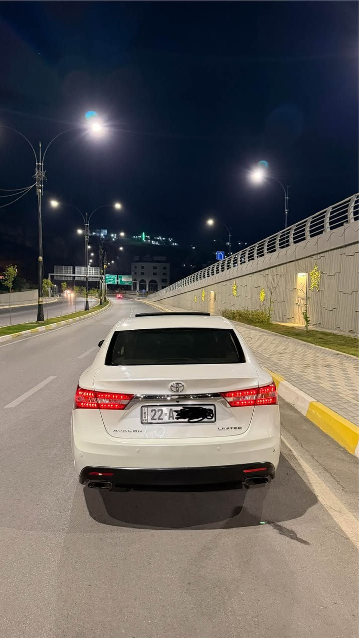 Toyota avalon 2013 limited ئه فه لؤن مؤديل ٢٠١٣ ليميتيد فول مواسه فات خليجى دوو حاسه. ١٧٣ هه زار كيلؤمه تر رؤيه گير و مه كينه ى به شه رته نه كراوه ته وه چوار تاى تازه ى له ژيره سه ياره يه كى زؤر جوان و پاك مه وه . نيو چاملخى دواوه ى بؤ ياخه بيشؤرى ٣ جيگاى بچوكيش كارته هه ر كارته و به قه د بستيكه سه نه وى نوئ يه (185$) محامه له .ژ م *********** أربيل, العراق

