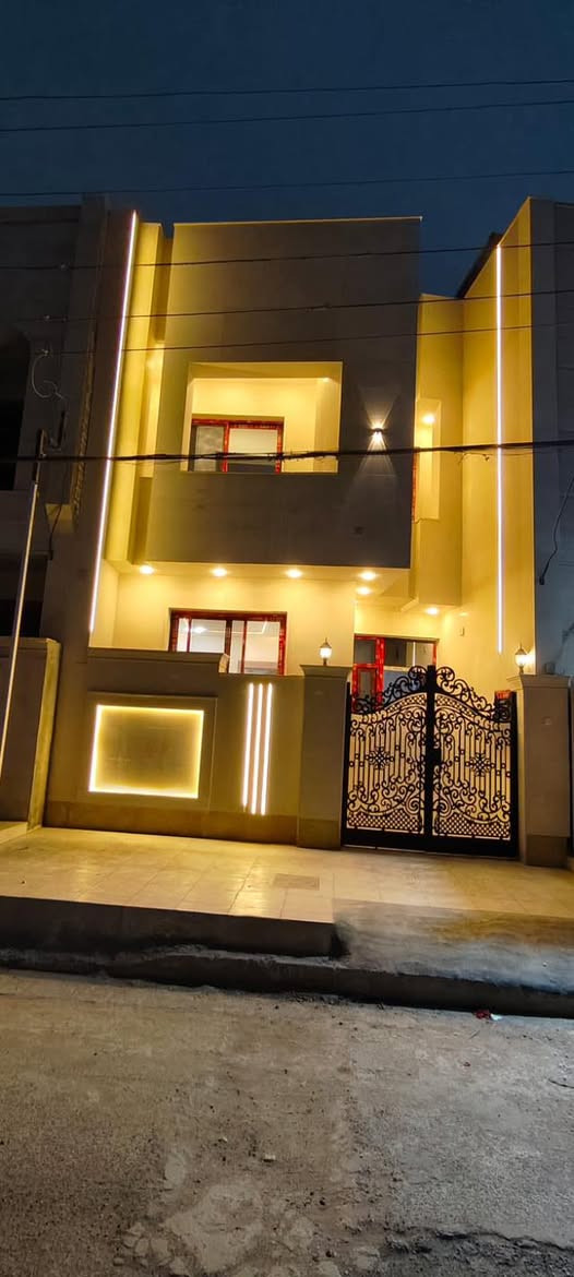 🔵74متر مربع للبيع🔵
الواجهة 6 الضهر 4 نزال 15 بناء درجة أولى

واجهة مرمر وأرضية مرمر

الموقع:السيدية مربع القادة

 مقابل العقار تشجير

عرض الشارع 15متر ورصيف 3 متر تقريباً

يحتوي البيت على 4 غرف نوم وصحيات عدد 3 ومطبخ وحولي عدد 2

رقم العقار(10635)

للأستفسار : ***********

#مكتب_الحديثي_للعقار
