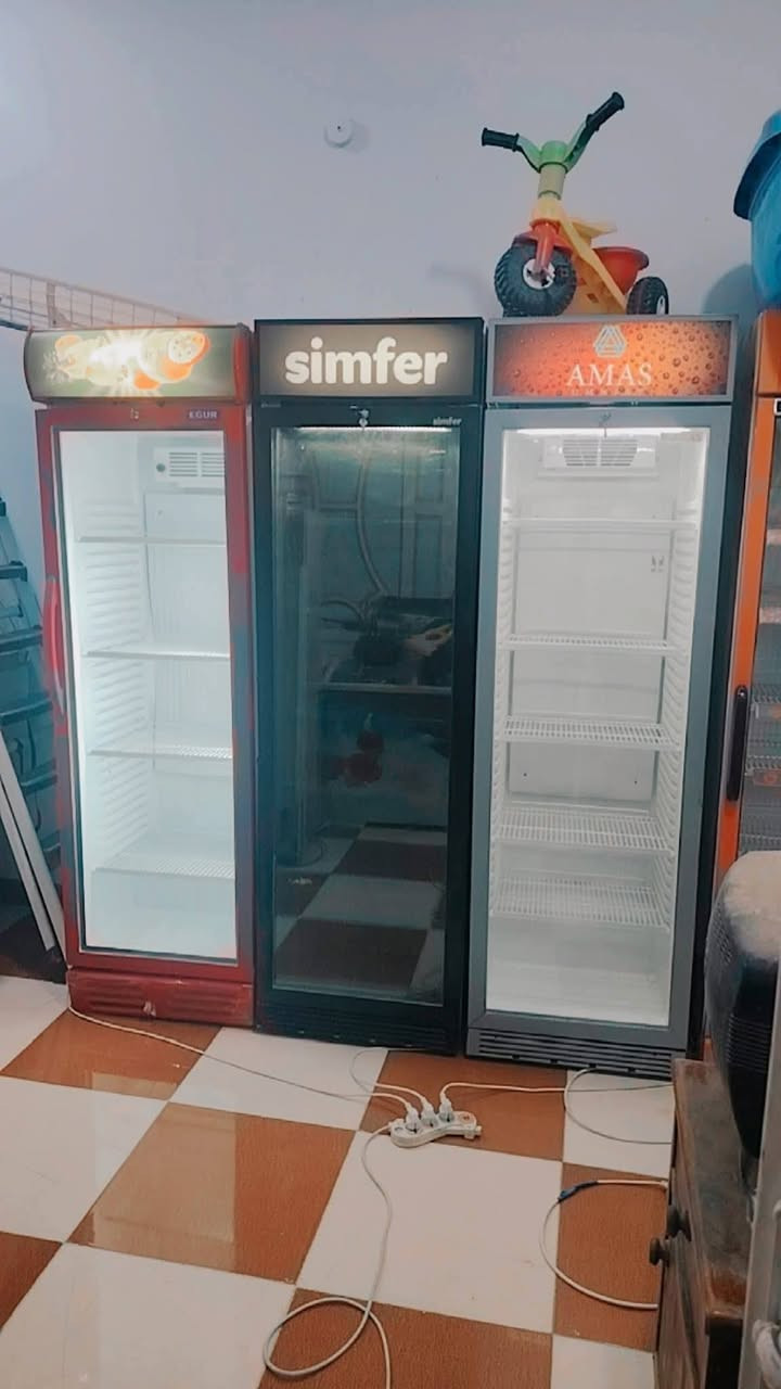 أغراض محل للبيع كوت ***********
