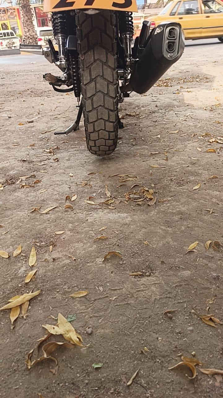 سلام عليكم دراجه Rk مرقم رقم اربيل انكليزي موديل 24 بشهر ال 9 نازله من عجله الخليج دراجه نضيفه المكينه مكفوله دراجه نقصها دبلات اماميه ودشبول بدون حادث شرط اكفلها الك رايدها ب 1600 مليون وستميه ماكو هيج سعر بس محتاج فلوسبيها صالصنه رياضي والاصليه موجوده مكان الدوره رقم *********** بي وتساب
