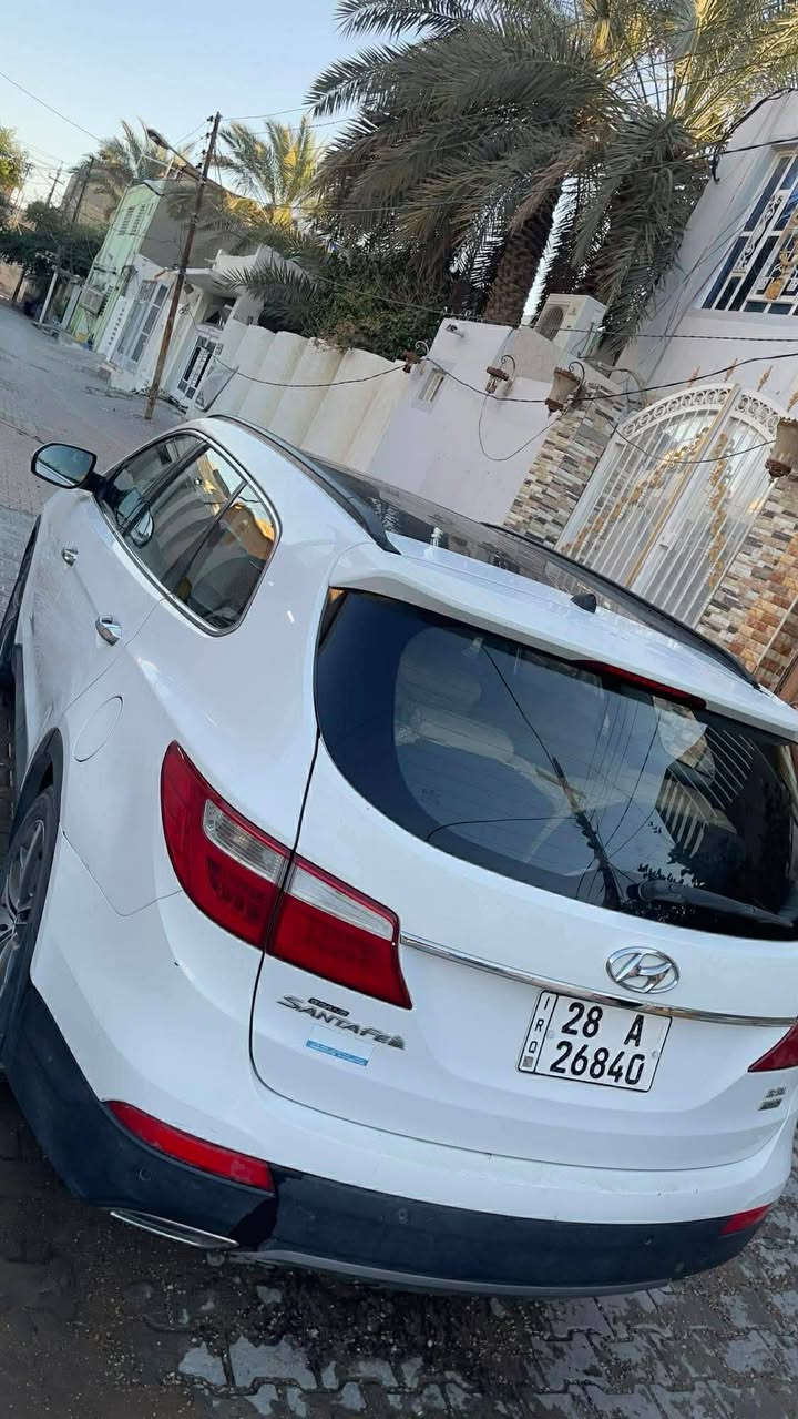 للبيع سنتافي خليجي 2014 فول مواصفات بيها اصبعين بارد بالجاملغ الخلفي فقط الباقي مكفول كير ومحرك وتبريد مكفول مواصفات دفع رباعي نضام مانع انزلاق ونزول منحدرات ونضام الايكو ونضام الدفلوك انارات ترحيبية بانوراما شاشة وكاميرا خلفية وشاشة عرض الاعطال 7 راكب السعر 195 وبيها مجال مكان نجف للإستفسار اكثر ***********
