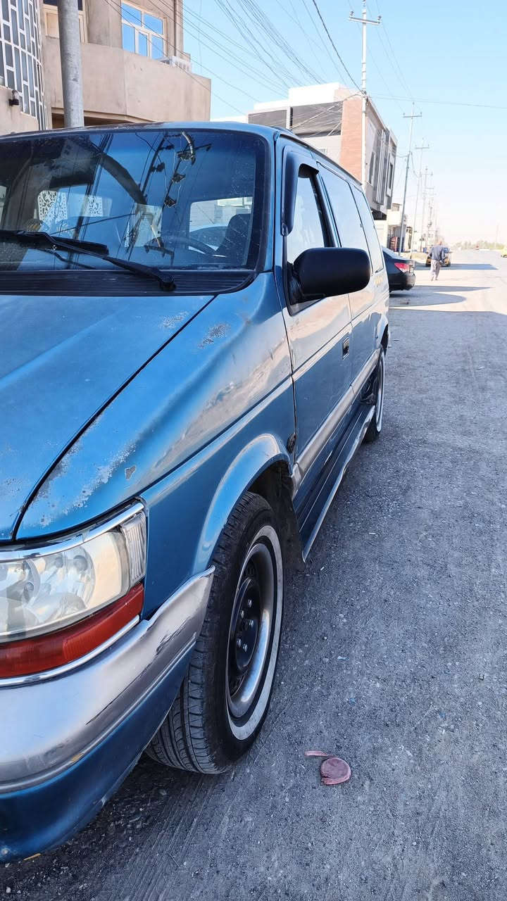 سيارة كلايزر موديل 94 للبيع
سيارة نضيفة بشرط من الدعامية للدعامية كابون بانزين رقم نينوى مسطرة مكينة وگير شرط مال گصة
للتواصل ع الرقم ***********
