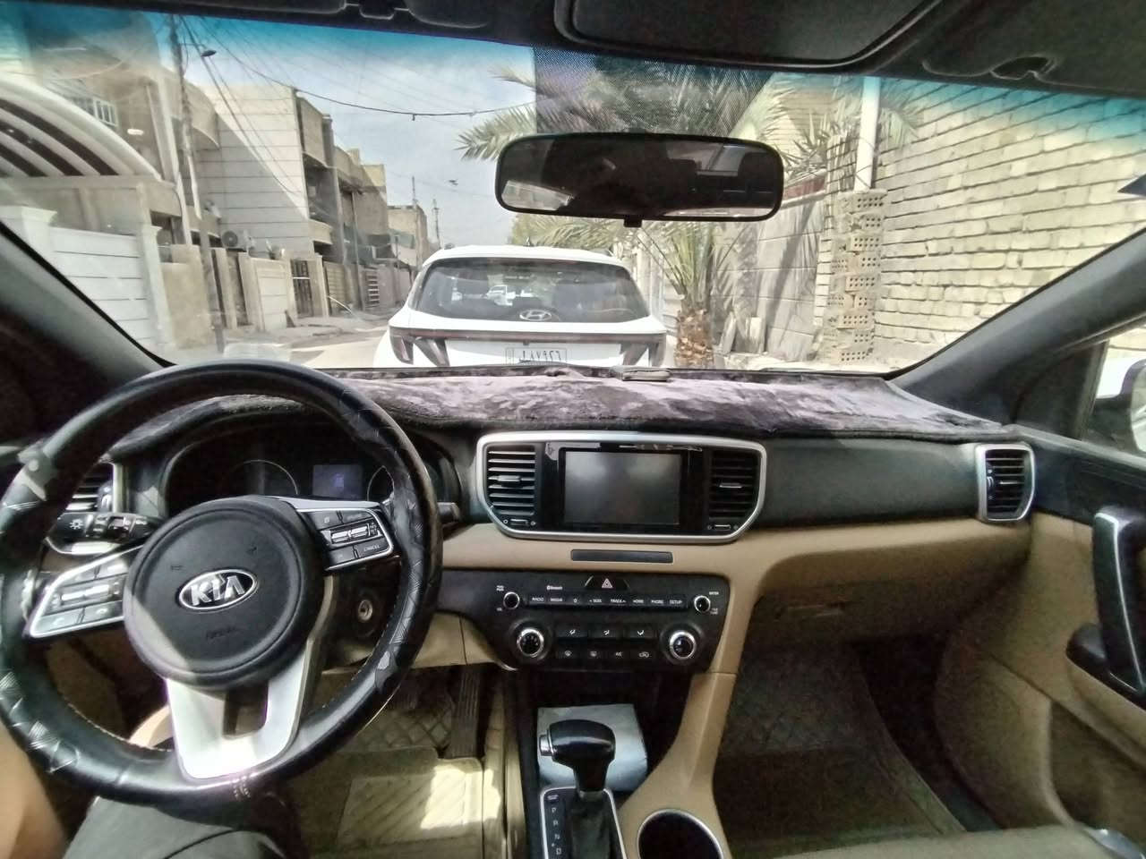 سبورتج ٢٠٢٠ محرك 2000دوش خليجي مواصفات شاشه لمس
تحكم استيرن
كامره خلفيه
حساسات خلفية واماميه
تبريد قطعتين
بيها بارد بسيط
ماشيه 76
مكان السياره بغداد
السعر 185
***********
