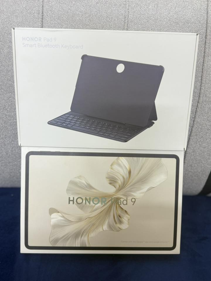 السلام عليكم هونر باد 9للبيع نضيف كلش ذاكرة 256
ب275
***********
