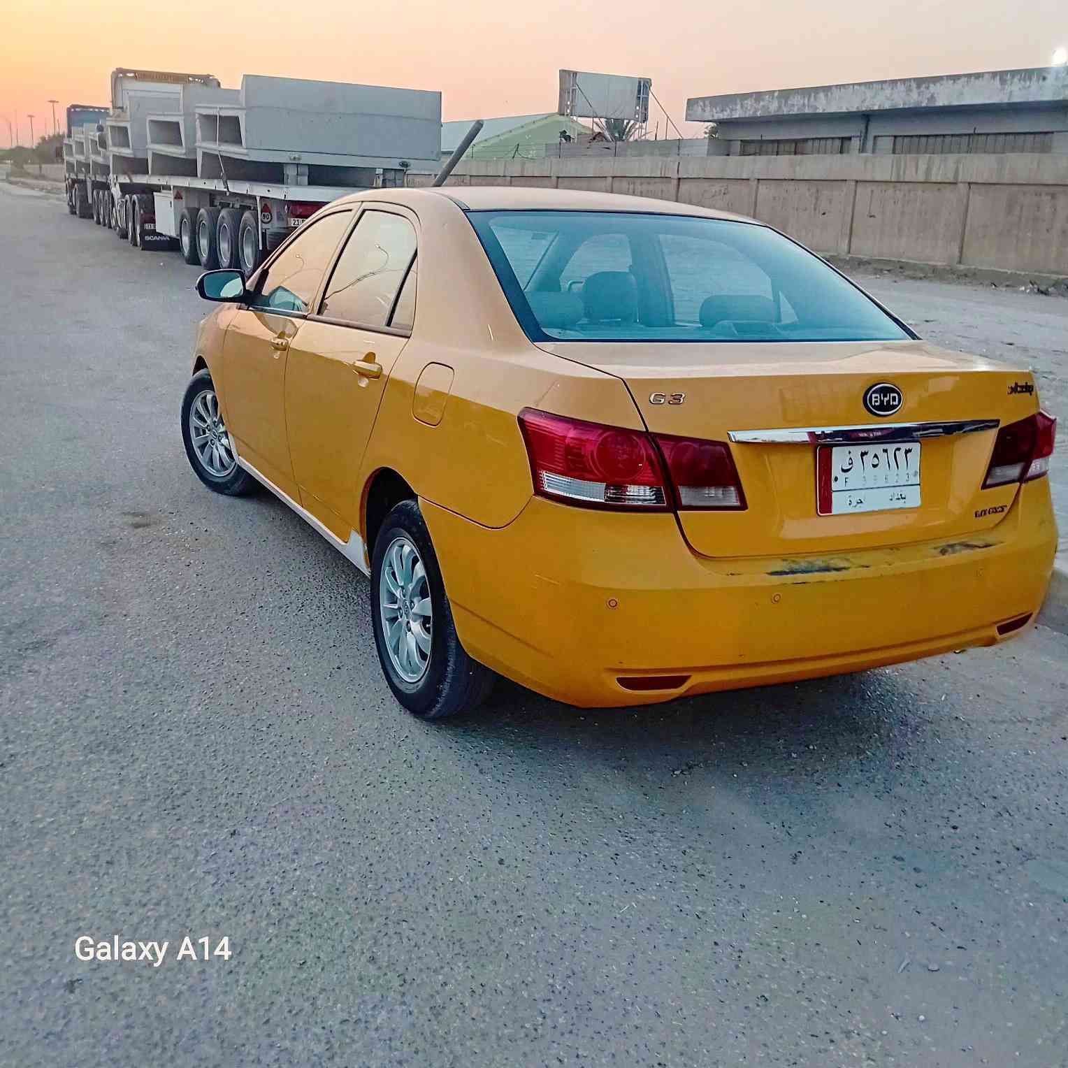 سلام عليكم بي واي دي للبيع موديل ١٦ تفاصيله داخل المنشور السعر ٥٥وبيه مجال بسيط العنوان حله حي العسكري شارع ٨٠.  إتصال على الرقم ***********
