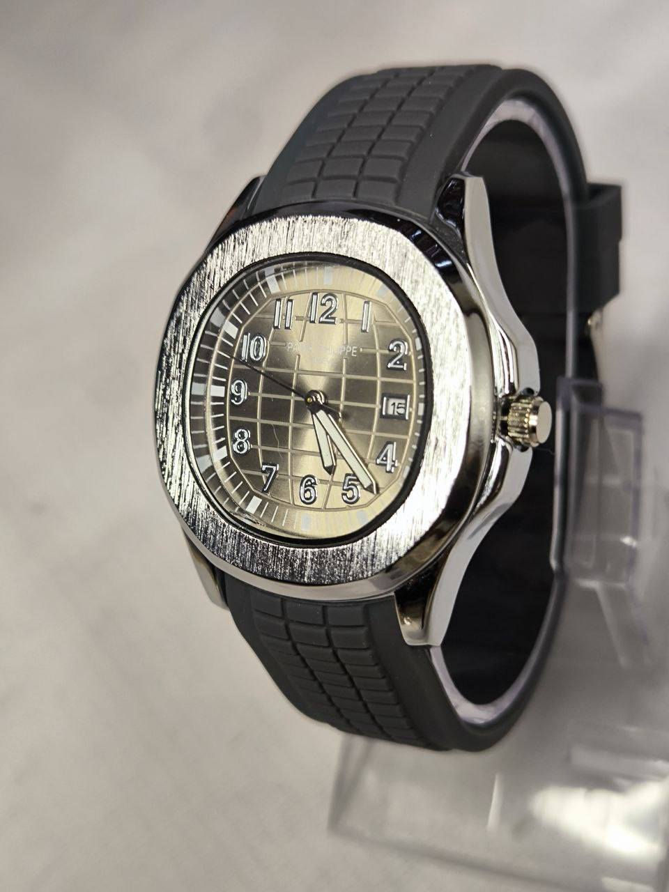 باتك فلبPatek Philippe وراد اوربي

تحفه فنيه تتخطى مفهوم الوقت 
تصميم رياضي جذاب
مكينة كوارتز 
الميناء  مميز بدزاين عصري 3D مزودة بمنفذ تاريخ
زجاج معدني مقاوم للخدش 
الهيكل مصنوع من الاستانلس ستيل 
مقاومة ماء وغبار 
سير ربل طبي ضد البكتيريا وتجمع الاوساخ
مختمة بالكامل

السعر :-15 الف ع اول تم 
للحجز والاستفسار يرجى الاعتماد خاص عمارة, ميسان


**إذا كنت صاحب هذا الإعلان وتريد حذفه لأي سبب، رجاءا أرسل رسالة إلى الدعم الفني**