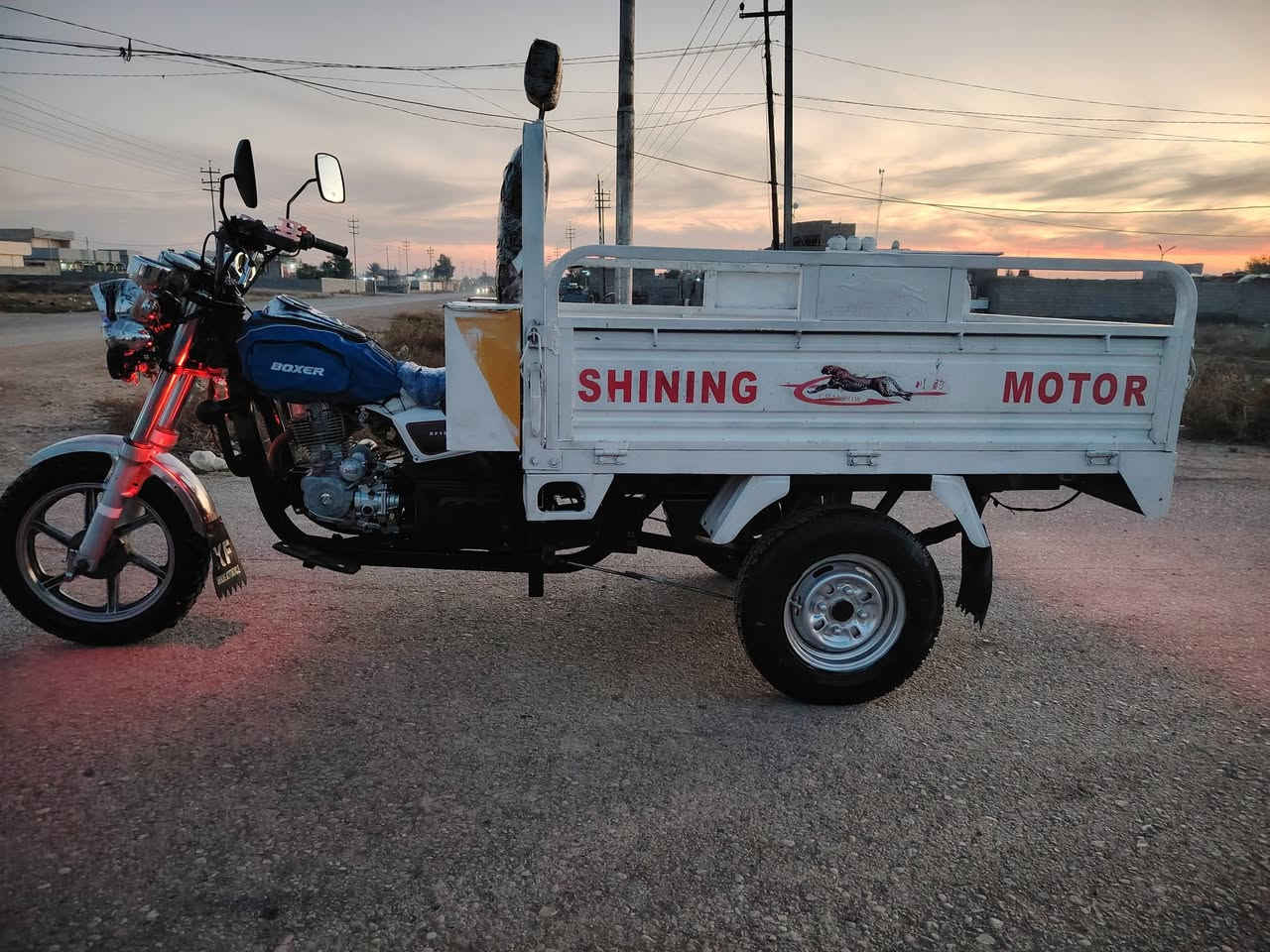 السلام عليكم للبيع ام الطير فحل موديل 20 أوراق كاملة مابيهة كل نقص كهربائيات كاملة امبيثري للاستفسار الاتصال على ***********
