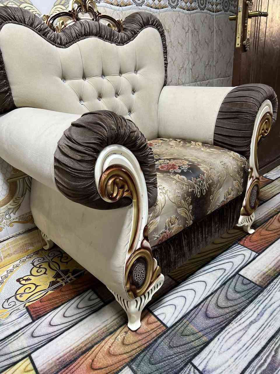 مساء الخير خوان كنفات جدد ستخدام قليل   للبيع مكاني الزبير دور نفط الاتصال ***********
