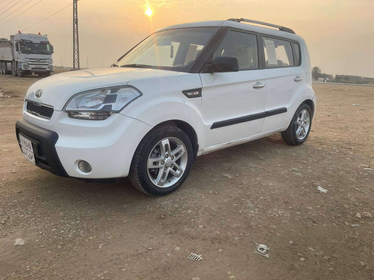 تحيه طيبه للبيع كيا صول 2013خليجيه بيه قطعتين صبغ مكينه 1600دوش تريد وكاله تحويل جاهزه من كلشي معروضه 88وبيه مجال ***********
