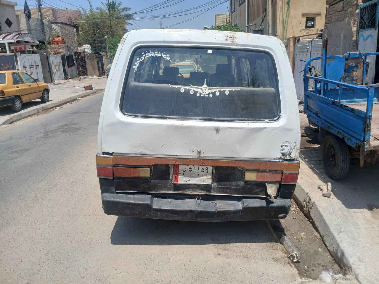 السلام عليكم كيا بستا للبيع مديل 1995 رقم بصره الماني مصفره هيه وغرامات شواصي كفاله محرك جفته وبي اختلاف سنتر سياره نضيفه وحلوه مال جناي السعر 13وبيها مجال حك الجيه مكاني كربلاء ***********
