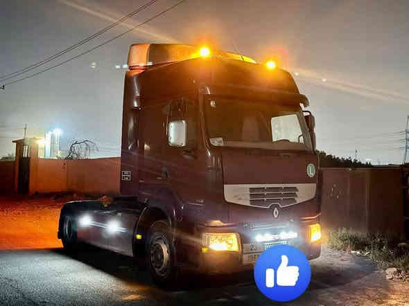 السلام عليكم رينو مديل 2005مشترك كير مكينة كلة جديد مواصفات ثلاجة تبريد خزن صوفاج تكيال سنتين دورة جي بي اس  السيارة تخم تاير راس وعربانة كاملة تخم جوبلس راس وعربانة سيارة ماناقصهة شي خير من الله تصريح امني سنتين بيهة  السيارة عوزهة بس صبغ شوي جارد  السيارة شرط التحويل مكان السيارة بغداد  رقم نكليزي واسط  عارظهة  ب 225 قفل ***********
