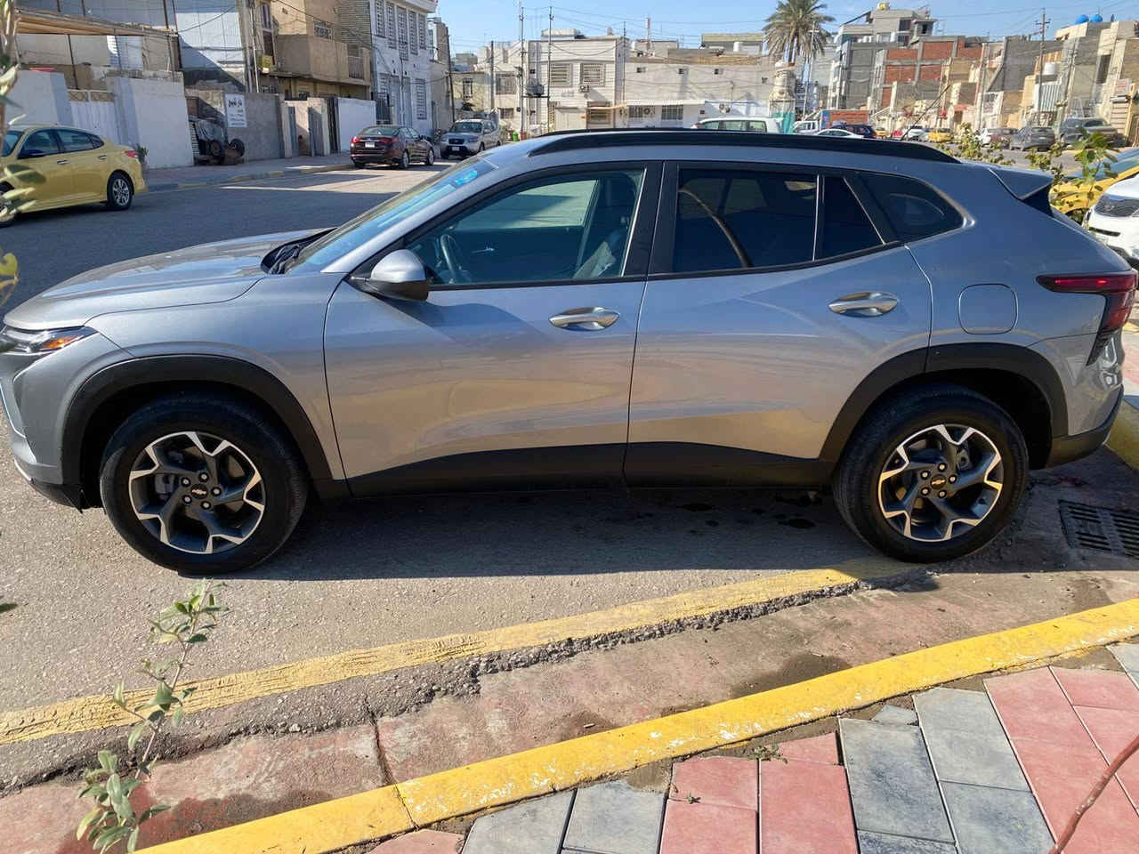 سلام عليكم
شوفرليت تراكس 2024
حادث فقط قبق جنطه
بدون ايرباك وبدون دواخل حادث جداً خفيف
بصمه رادار توقف بصمه ابواب رادار جانبي
***********
كربلاء حي الحسين 
السعر 147 وبيه مجال بسيط
