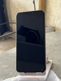 آيفون ١١ برو ماكس • ٢٥٦ • فيس ايدي ما يشتغل