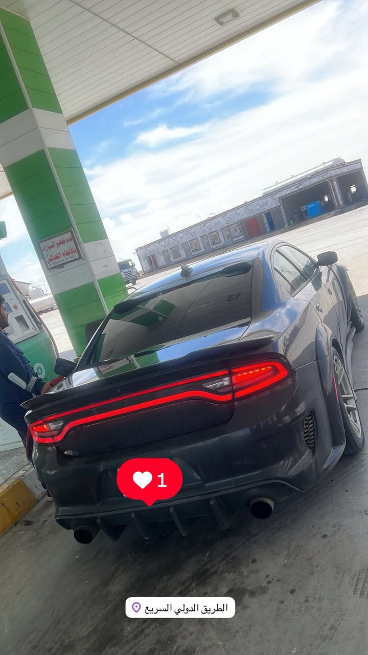 جارجر مطلوبة كمرك ابيع بدون تحويل 

جارجر 2015 ارتي ماكس مواصفات للأخير مطلوبة كمرك فا ابيع واقع حال السيارة محدثة بلكامل SRT لون اسود شذري لون مميز ورقم مميز رقمها بغداد سيارة جديده كارتون شرط بيها 3قطع صبغ باب السكن وجاملغ والبنيد محدث سيارة جديده بمعنى الكلمة بشرط دكة چاكوچ مابيها غير الي مصبوغات محدثة وايد بدي شغل أسطة مضبوط عليها ويا وايد بدي أصلي بدون سبيسر حدادة بلكامل وايد بدي سيارة بيها محرك 5.7 بشرط لاصوت وبطالة ولاشي وعليها قوة وبرمجة مدفع مو سيارة وعليها دبات سود وعليها هواي اضافات 
المواصفات 

✅فتحة سقف
✅كشنات حار + بارد
✅لون اسود شذري يجي لون الصبح ولون بليل 
✅ دوسة بانزين والبريك تتقدم وترجع 
✅ خزن ميموري 
✅ اكسل بلاد
✅.ستيرن كهربائي 
✅ تشغيل عن بعد 
✅ داخل جلد بلكامل
 
مكاني بصرة بصرة بصرة ياسين خريبط اخوان السعر 130 وبيها مجال قليل حك الجية الي يكسر بلسعر افشلة واذا عندك مراوس نزل  وكلشي اكو موجود بلسوك ***********
