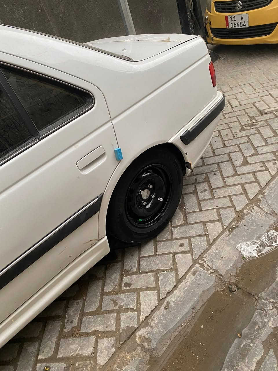 بيجو باص موديل٢٢بسمي سبير مانزل ماشيه٧٠تخم تاير تخم ويله مصدات دوشمت صندوك بيه بار ورا سيق شبر حته ممبين عليه غرامت مليون٣٠٠ مشموره بل باب ماطلع بيه اوحجزه اريد افتح حجزه دماملت شاشه تتفا تبريد مفوله***********
