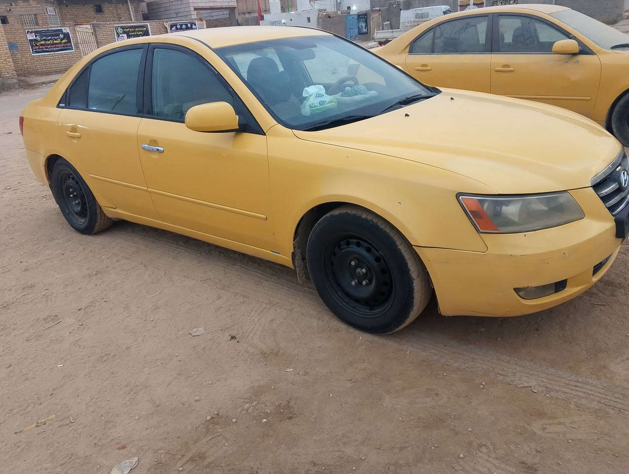 سوناتا 2008 وارد امريكي
محرك 2000
رقم بغداد مشروع وطني 
جاهزه حداديه تبريد تخم تأير جديد 
***********
