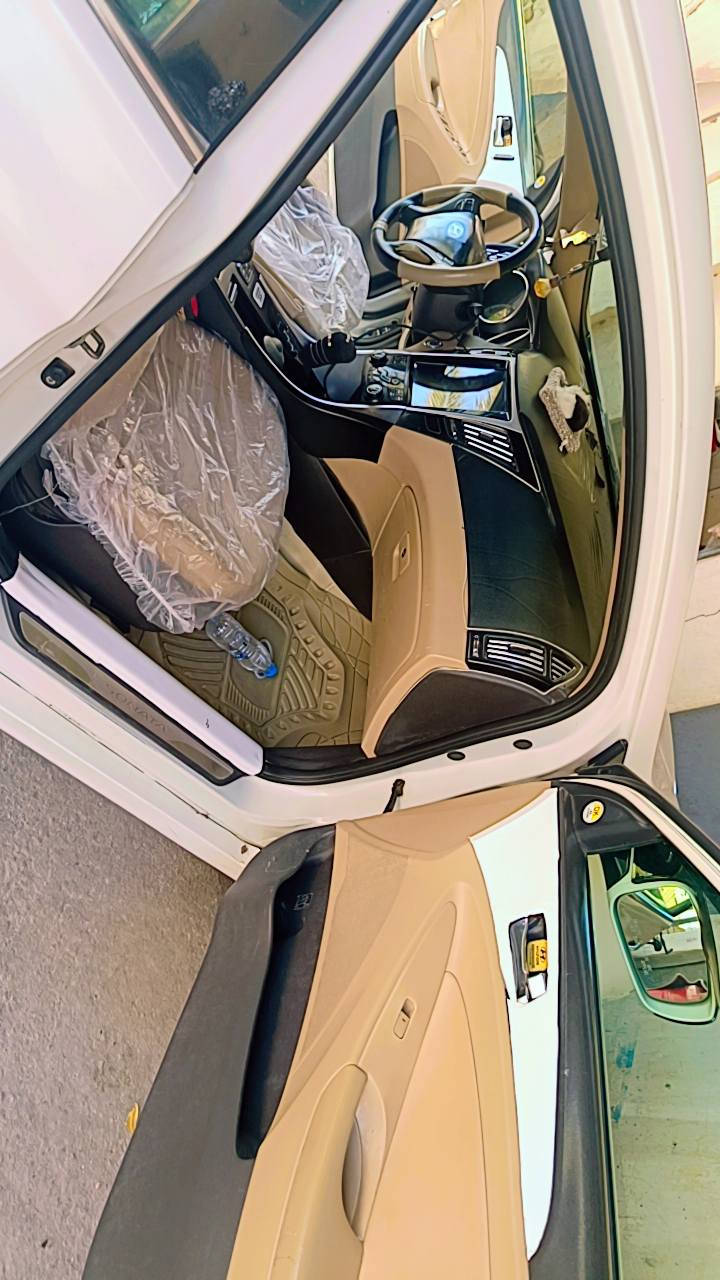 سلام عليكم للبيع هونداي سوناتا
موديل 2011خليجي رقم بغداد بسمي

سياره فول مواصفات لمتدد vib خنك بنورامه

بصمه ابواب اشاير مري مري شفط 

تبريد قطعتين كشن كهربائي دفئه كشن نظام ايكو تقيلل صرف الوقود 

كشنات جلد خمسه قطع الكشن الخلفي ثلاث تجاوي كشنات خزن ميموري

يدات كروم استيل ابلاد 

جام أوتو لد خلفي LD  مكينه 2400

تبريد بيانو  حساسات شاشه تسلا كامره ويل  سجين 17 خمسه ويل كب 

سياره جاهز من كير من مكينه من 

تخم تاير   تبريد من تدفئ من كهربائي كله شغال

للتصال *********** مكان بابل السعر 140 وبيه مجال قليل حك الجيه
