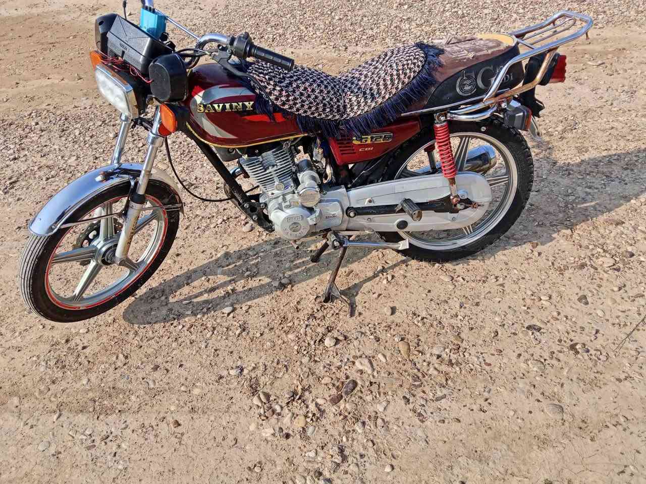 دراجة لبيع موديل 19حلو وراق كارتونة كرباتة كلة شقالة سعر 330 لمكان سد حمرين ***********
