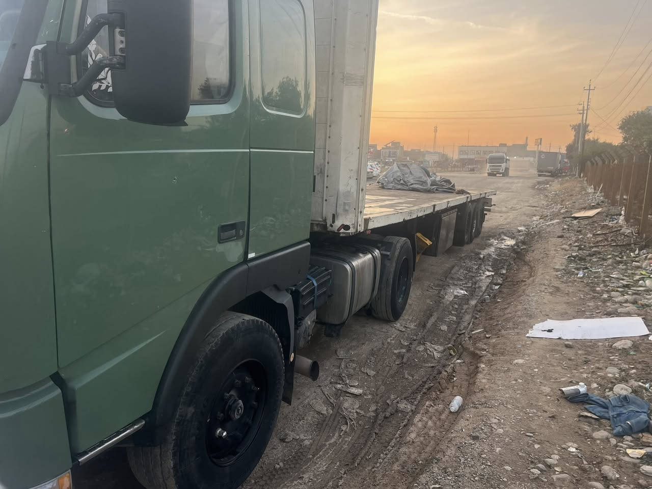 للبيع فالفو 97كير محرك اكسل شرط تخم تاير الرأس العربانه تيراتها زينات  رقم كركوك شرط تحويل السعر 150$وبيها مجال قليل التواصل وات ***********
