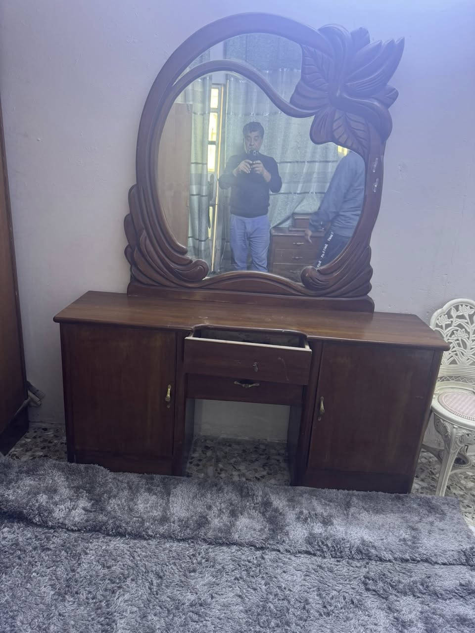 سلام عليكم غرفه البيع ساج وجه او كفه عنوان دوره رقمي ***********
