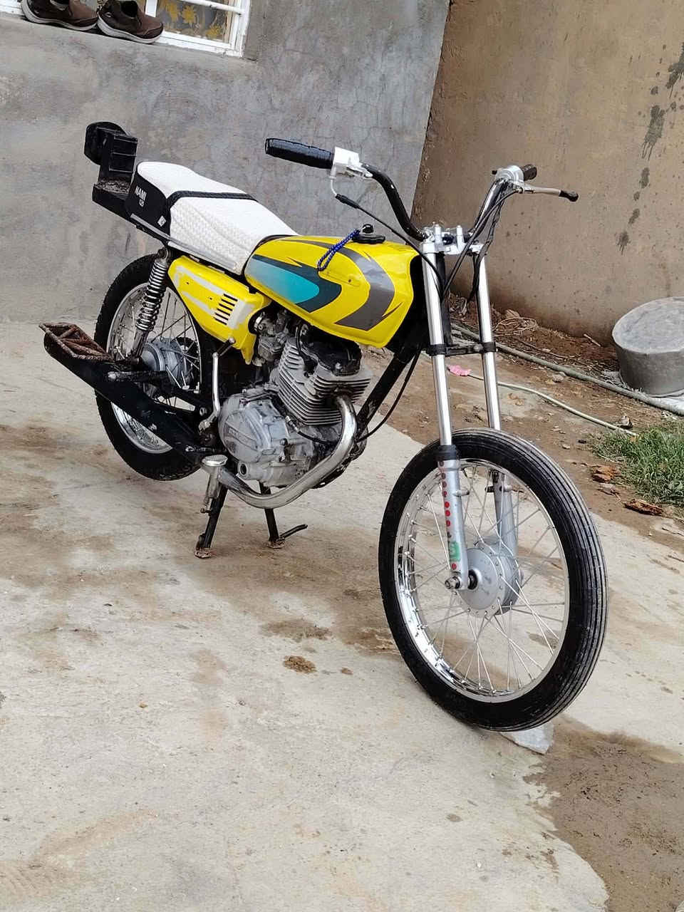 سلام عليكم …… مديل 2014
ماطور اللبيع كامل مكمل فقط بس المكينه عوزه تجفيت 
وراق سكنر سعر 250وبيه مجال بسيط 
التواصل   ***********
