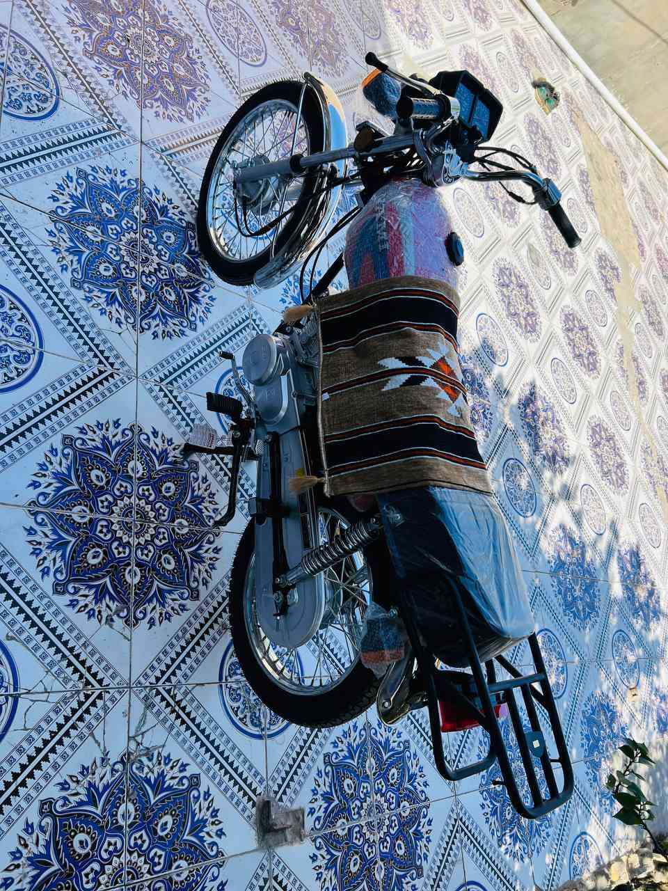 السلام عليكم للبيع اوراق 2008 وكيلها بنهايت شارع بغداد معرض الروان كله جديد برغي واحد ما بيها شاصي نامه السعر مليون و 250 بعدها ما مشتغله شلع العنوان ميسان عله طريق المجر قرب مطعم طواحين الهوى للستفسار *********** اوراق الكمرك موجوده خمس اوراق كامله
