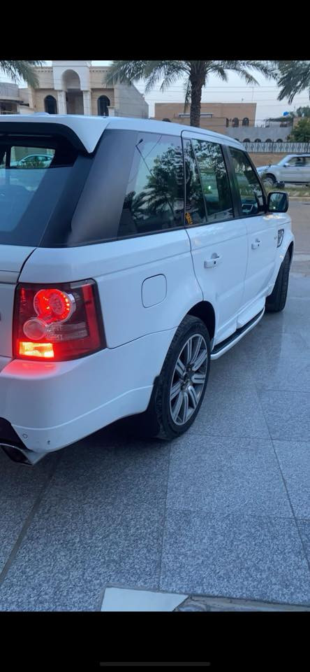 السلام عليكم للبيع او مراوس رانج روفر 2011 بدون سوبر يعني HS وارد أمريكي بدون حادث بدون صبغ كير مكينه خير من الله فول مواصفات سلايد روف حساس امامي خلفي كأمره 5 بصمات كشنات تدفئه تبريد كراسي كهرباء خزن ميموري تحكم ستيرن تدفئه بل ستيرن كهرباء داخل لونين بعد بيهه هواي مواصفات سياره مصروف عليه جاهزه من كولشي السعر 150$ للاستفسار ***********
