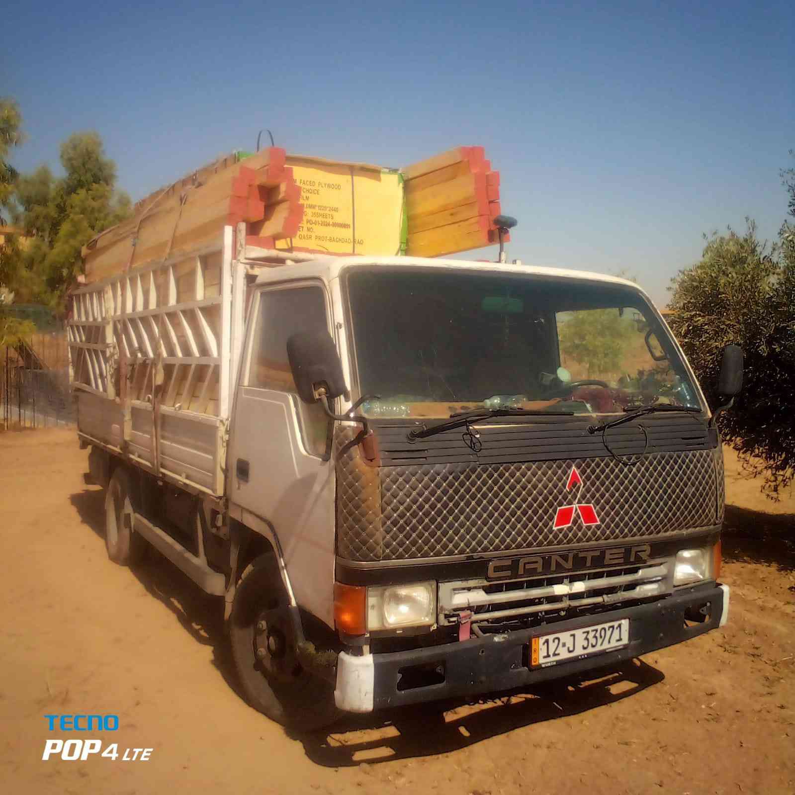 موديل 91
السياره باسمي
كنتر عضم
الشاصي بي باجات 
السعر 65 وبيها مجال.. مكاني موصل 
الرقم الهاتف. اسيا.. ***********
كورك. ***********
