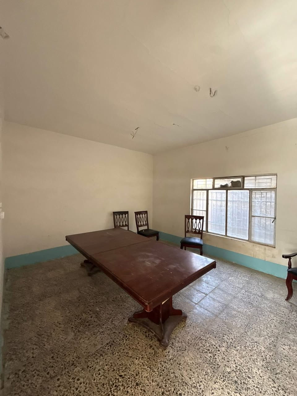 #دار_للايـــجــــار يصلح شركة او روضه او مؤسسه في ام الخيل مقابيل دائرة النزاهة مساحة 350 متر
يحتوي ع 7 غرف نوم وصالات عدد 2 وبراني ومطبخ حار وبارد وطارمة وسطح وصحيات عدد 4 …
—————————
#نستقبل_جميع_عروضكم
———————————————————
🔺#للاستفسار الاتصال ع الرقم التالي 
*********** 📲  
—————————————————————
او زيارة مكتبنا متواجدين 11 صباحاً إلى 8 مساء 
🔺مكتب دره المشرق للاستثمار والتطوير العقاري 
🔺العنوان:-حي الجزائر الشارع العام قرب مأكولات تشرين
