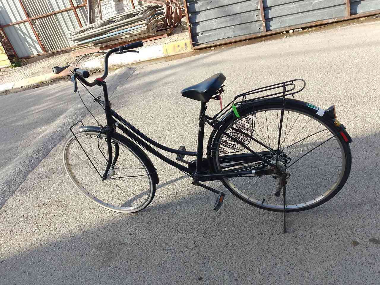 السلام عليكم بايسكل للبيع نظيف حجم 27 السعر 70 بي مجال المكان بعقوبة التحرير الاتصال  على هذا الرقم ***********
