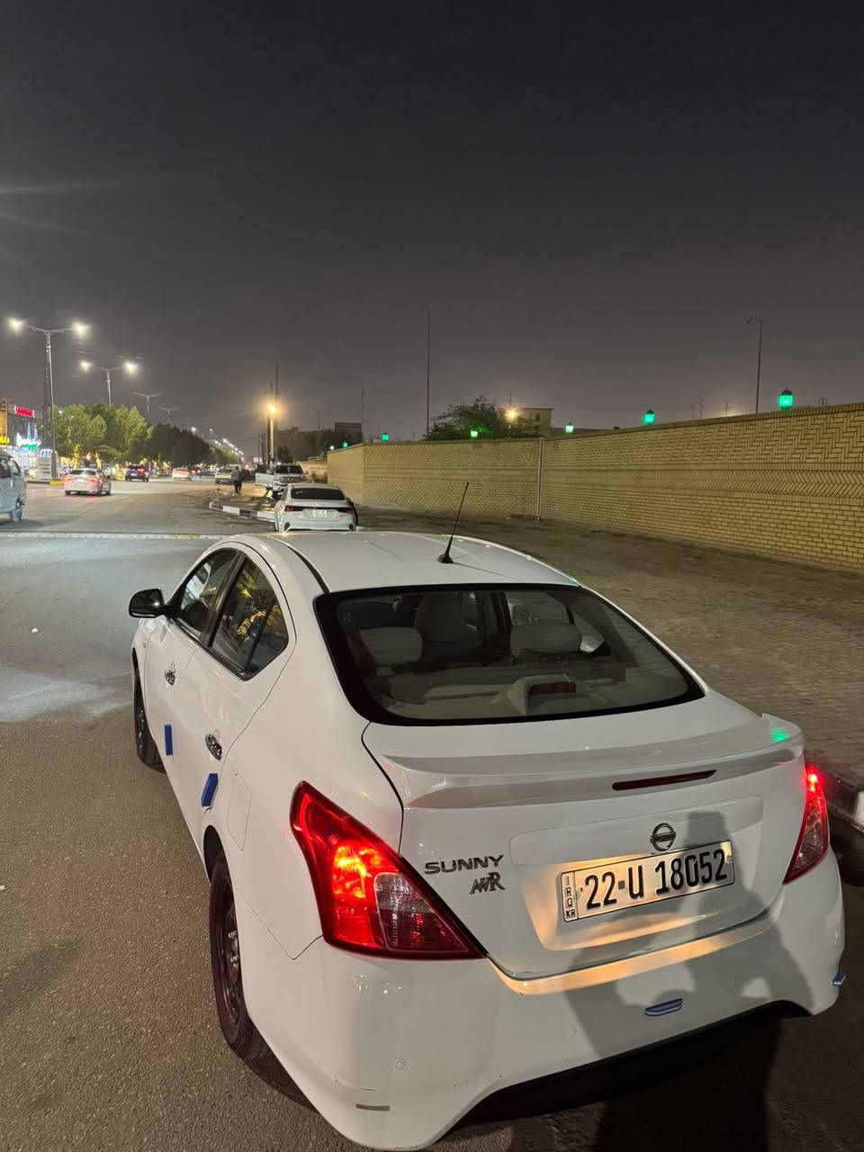 ((نيسان سني هندي مديل 2023  ))
هندي ابو لبليتة زركة 
( رقم أربيل دولي  تحويل وكالة بسم شركة  ) 
🚙(سيارة بيها مدكر خلفي صبغ + طخة ع وضعها بسيط ))
          باقي مكفول كفالة عامة كلش 
((ماشية .20 .كليو متر سيارة جديدة وجاهزة من كلشي جاهزة ))
      ((السعر 117 وبيها مجال ))
     ..واحلى من صور .. بهواي 
..العنوان البصرة المعقل ..
 ..رقم هاتف 📞 ‭ ***********
