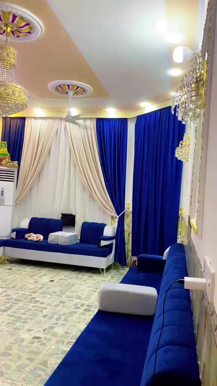 دار للبيع المساحه 200 متر طابو صرف المعامل الباوية شارع المستوصف الجبهة 10والنزال 20 متر يحتوي على غرفتين نوم واستقبال وصاله ومطبخ وحمام داخلي وخارجي وصحيات داخلية وخارجية ومناور وترك خلفي الاتصال على الرقم التالي ***********او ***********
