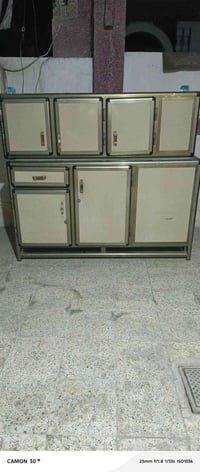 كاونتر المنيوم نظيف جدا قطعتين السعر١٧٥ 07722622628