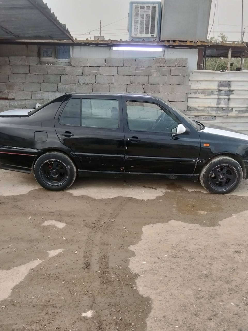 كولف فنتو محرك 2000 كير أو تماتيك  رقم بغداد موديل 92 تحويل مباشر *********** بغداد البياع السعر %33
