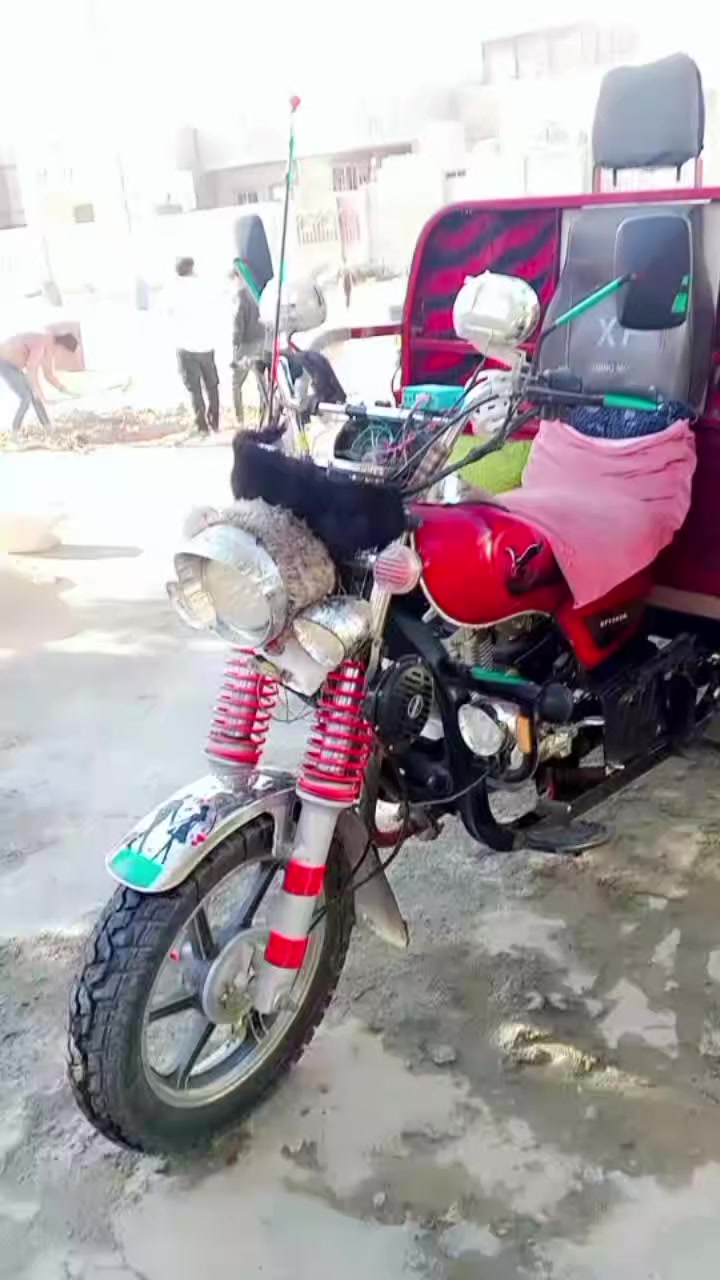 السلام عليكم ستوته للبيع موديل 23 اوراق باسم محمد مزهر مقمرجه ستوته فول نظافه ما بيهاق ما ابيها نقص برقي جاهزه للشارع السعر 2200 مليونين وبيها مجال مكاني الرمادي 5 كيلو حي الزيتون باقي الاتصال على الرقم ***********
