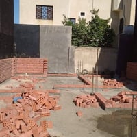 خلفه بناء طابوك بلوك سياجات كربلاء بغداد فقط جوه سوك يابه جزء من عملي ...