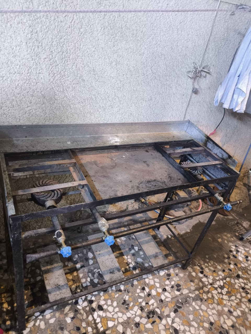 اخواني غراض مطعم للبيع 
رقم صاحبهن
***********
