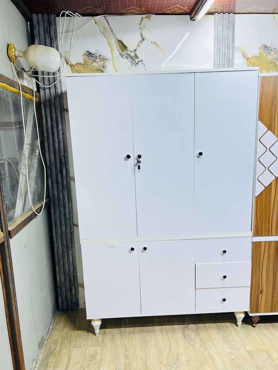 كنتور ٣ باب طابقين👀

 السعر 150 الف 

 الارتفاع ١٩٠ سم 
عرض ١٢٠ سم 
عمق ٤٠ سم.

😇😇😇😇
توصيل داخل بغداد مجاني 
اطراف 10
محافظات 25😇😇


**إذا كنت صاحب هذا الإعلان وتريد حذفه لأي سبب، رجاءا أرسل رسالة إلى الدعم الفني**