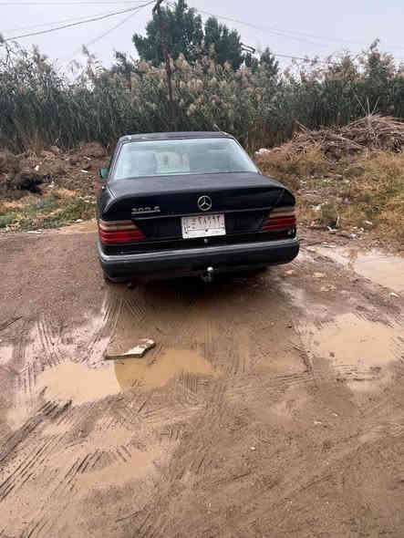 مارسيدس دب للبيع  مكينة فيفتي رقم بغداد مداور السعر ٤٠ مكاني واسط رقم الهاتف ***********

