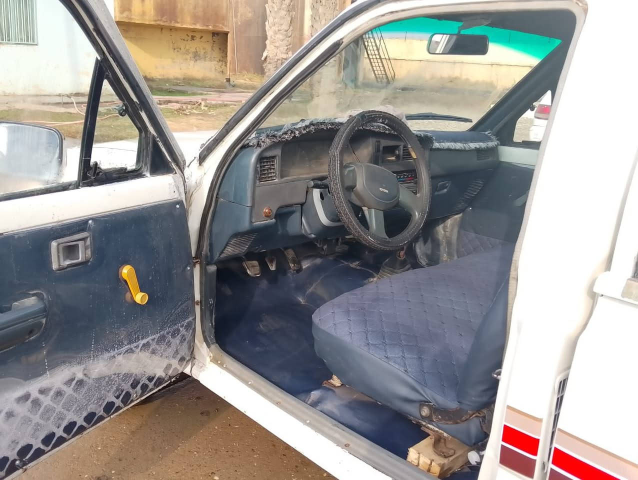 السلام عليكم بيكم موديل 89 محرك وكير شرط 
كهربائية، كلها شغاله حدادية، وصبغ جمالية جديد
بيكم كلو شرط السعر 50 وبي مجال شي بسيط 
شراي اتصل على ‏‪***********‬‏ او تعال خاص
