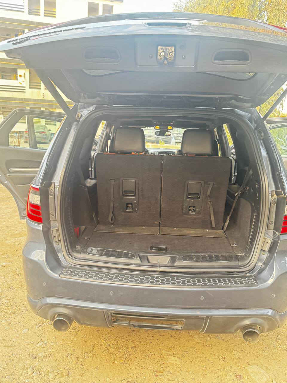 دورنكو امريكي 2019 للبيع فول واحد على واحد
سيارة حرة رقم بغداد 
حادثها بامريكا جاملغ امامي جهة السايق فقط +طخة خفيفة باب سايق باقية على. وضعها مامسويها 
غير هل القطعتين سيارة كفالة عامة من كلشي
مداور ثاني يوم اداورلك 
صورالحادث بالمنشور 

مواصفاتها
مكينة 5700 
كشنات vip منفصل 
بصمة تشغيل 
بانوراما 
جنطة كهرباء شفط 
4قطع تبريد
مقاعد كهربائي جلد 
 كاميرا دوارة 
نقطة عمياء 
مانع نزلاق 
رادار جانبي 
حساس امامي خلفي 
لايت زنون اوتو 
بيبان بصمة 
ثلاث انظمة قيادة 
شفتات رياضي 
مثبت سرعة 
كزوز رياضي 

مكاني بغداد 
رقم موبايل   ‏0784 282 2088‏ بي واتساب
