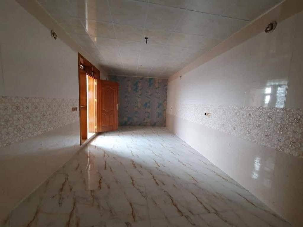 يرهم بيع او ايجار او رهن
بيت للبيع يرهم ايجار ورهن هم ركن مساحه ٢٠٠متر بناء طابوق طابق ونص عنوان كربلاء مجمع سيد اسماعيل (القاطع الاول)يبعد عن الامام الحسين 5كم يتكون البيت من ٣غرف نوم استقبال صاله مجموعه صحيات كراج سياره حديقه+شلال داخل الطارمه سعر ١٦٠ مليون للاستفسار تصال ع رقم (***********) واتساب فقط
