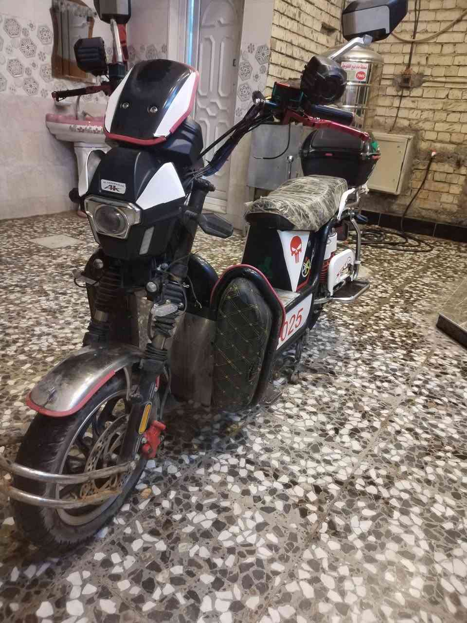 للبيع دراجه جبلي 5 بطاريات
وعل فحص السعر 450 
الستفسار ***********
