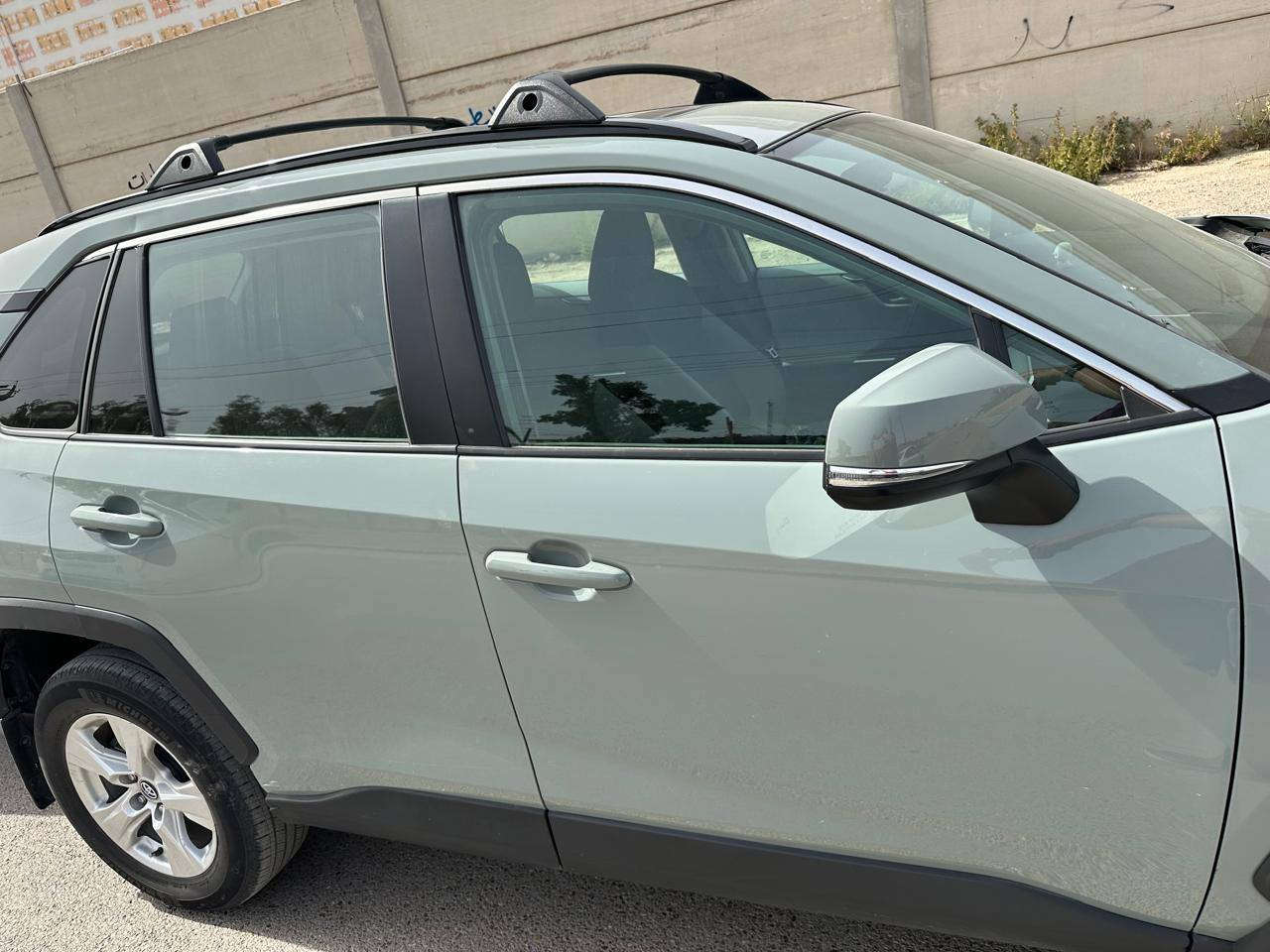 السلام عليكم راف فور موديل ٢٠٢٠ بانزين وارد امريكي

اللون : سمنتي

عداد المسافة : ٧٤٠٠٠ كم

حجم المحرك : 2.5L ( 4.سلندر )

ملاحظة السيارة : فقط جاملغ صبغ ايرباك بردة طاك ومسوي مقاومة
السعر : ٢٢٥  وبي مجال 

المواصفات : 𝐗𝐋𝐄

فتحة سقف 
كيج الكتروني 
شاشة كبير لمس
كاميرا
‏ابواب  بصمة
‏‎بصمة تشغيل 
هاند بريك بصمة
اوتو هولد (𝐀𝐔𝐓𝐎 𝐇𝐎𝐋𝐃)         
اوتو ستارات (𝐀𝐔𝐓𝐎 𝐒𝐓𝐀𝐑𝐓)
اوتو ستوب (𝐀𝐔𝐓𝐎 𝐒𝐓𝐎𝐏)
رادار امامي (تحديد مسار)
‏‎رادار جانبي (نقاط عمياء)
‏‎رادار خلفي (التحذير من الاصطدام)
‏‎حساسات امامي
‏‎حساسات جانبي 
‏‎حساسات خلفي 
نظام (𝐄𝐂𝐎)
نظام (𝐍𝐎𝐑𝐌𝐀𝐋)
نظام (𝐒𝐏𝐎𝐑𝐓)
نظام (𝐒𝐍𝐎𝐖)
نظام (𝐌𝐔𝐃 & 𝐒𝐀𝐍𝐃)
نظام (𝐑𝐎𝐂𝐊 & 𝐃𝐈𝐑𝐓)
تحكيم ستيرين
استيرن هيتر
كشنات كهربايي 
كشنات هيتر
تبريد قطعتين
صندوق كهربائي
لايتات (𝐋𝐄𝐃) 

مكان السيارة الغزالية 
اتصال أو واتساب  ***********
